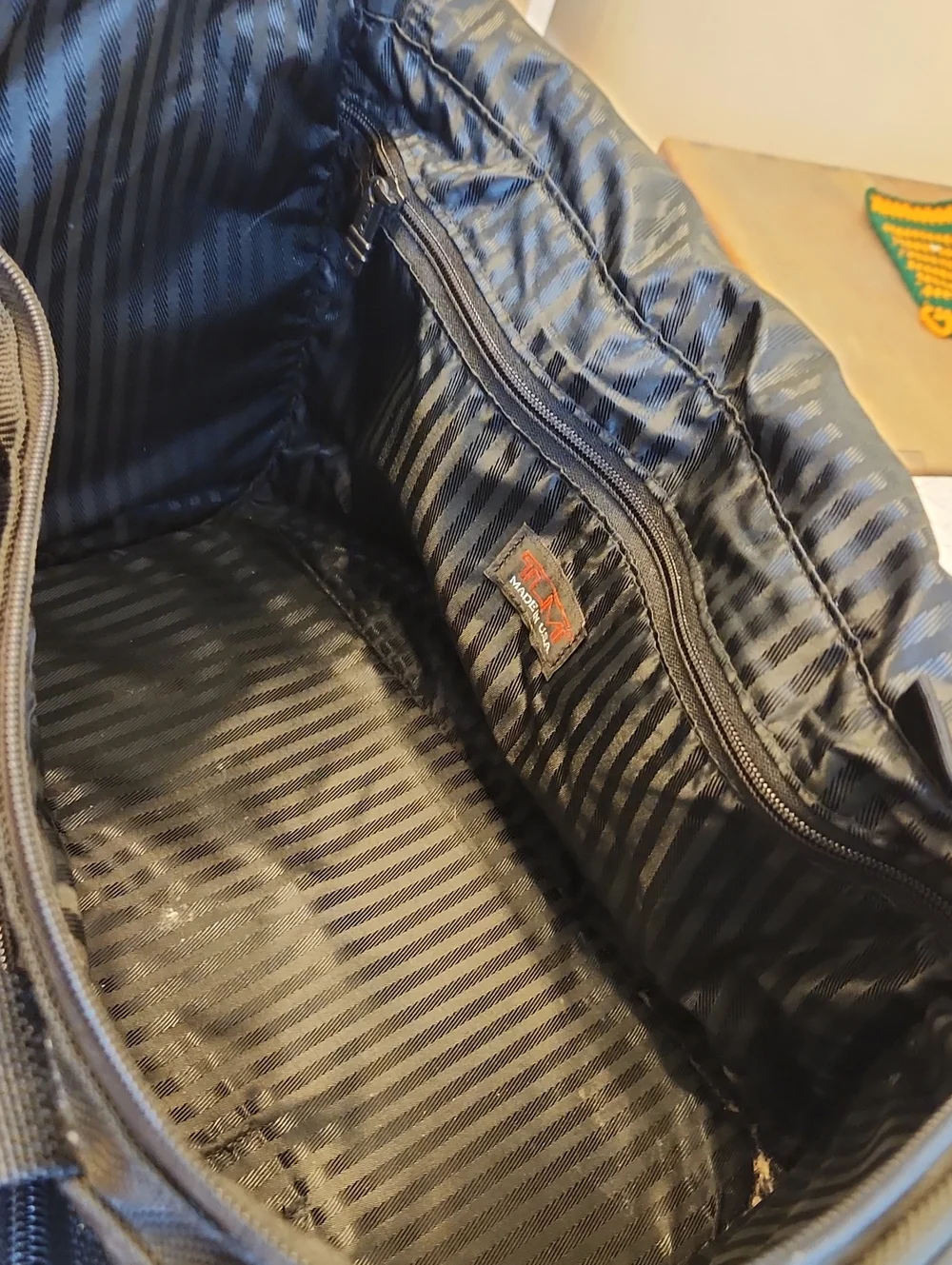Tumi Vintage Black Men’s Travel Duffel with ID Tag